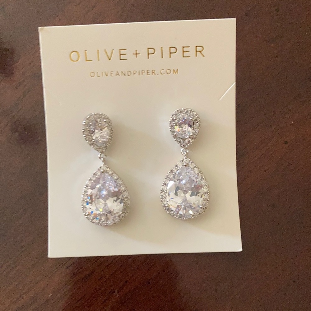 Teardrop earrings